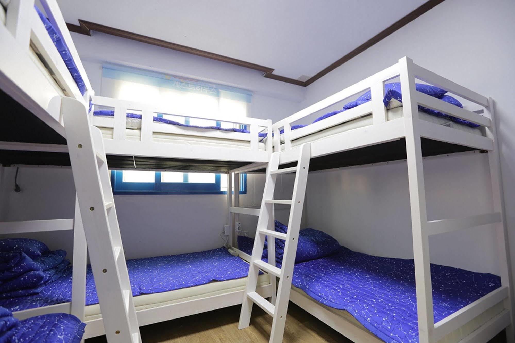 Chunja Guesthouse Каннын Экстерьер фото